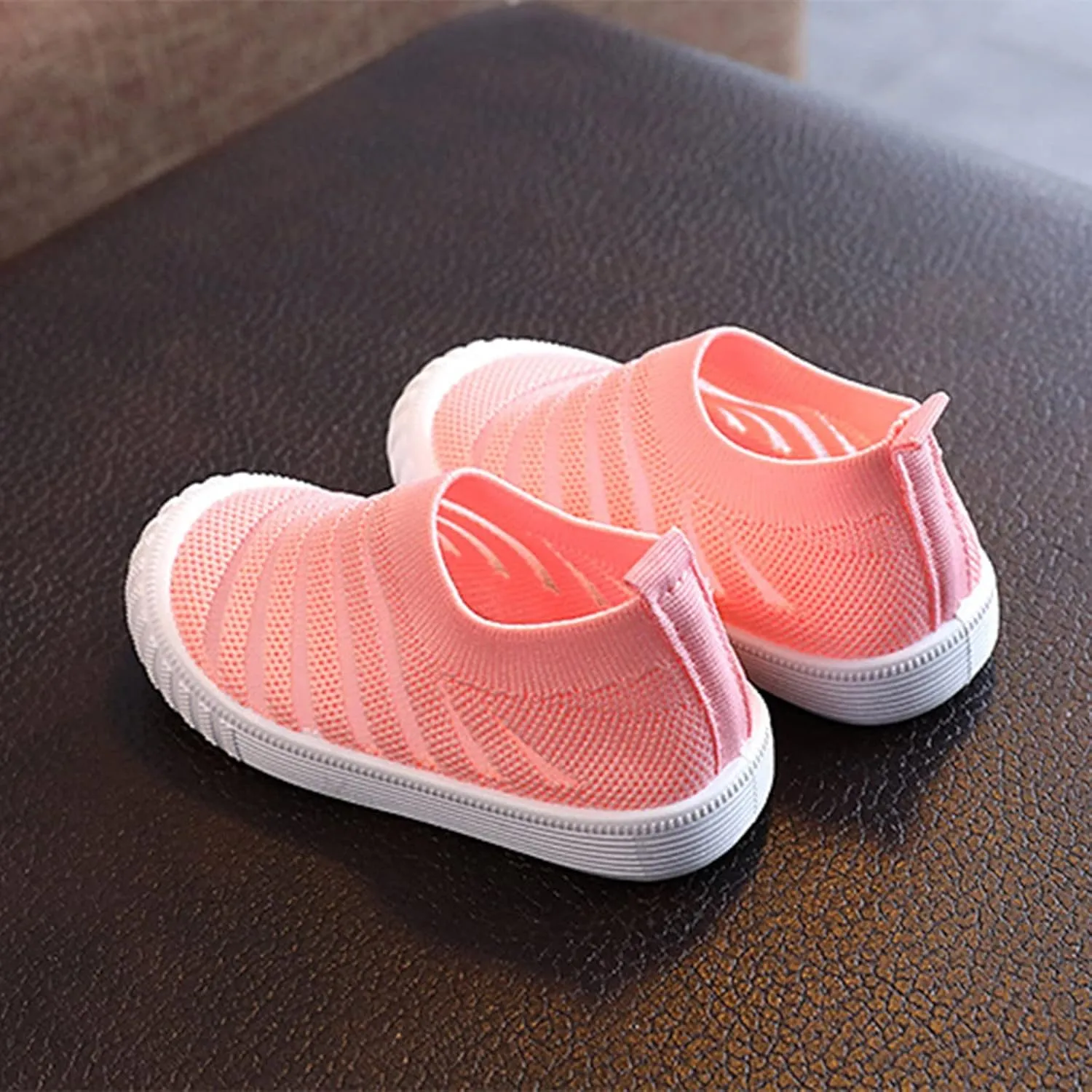 EnJoCho Baby Breathable Shoes Summer And Autumn Girls Sneakers Flying Woven Mesh Breathable Comfortable Flat Casual Shoes