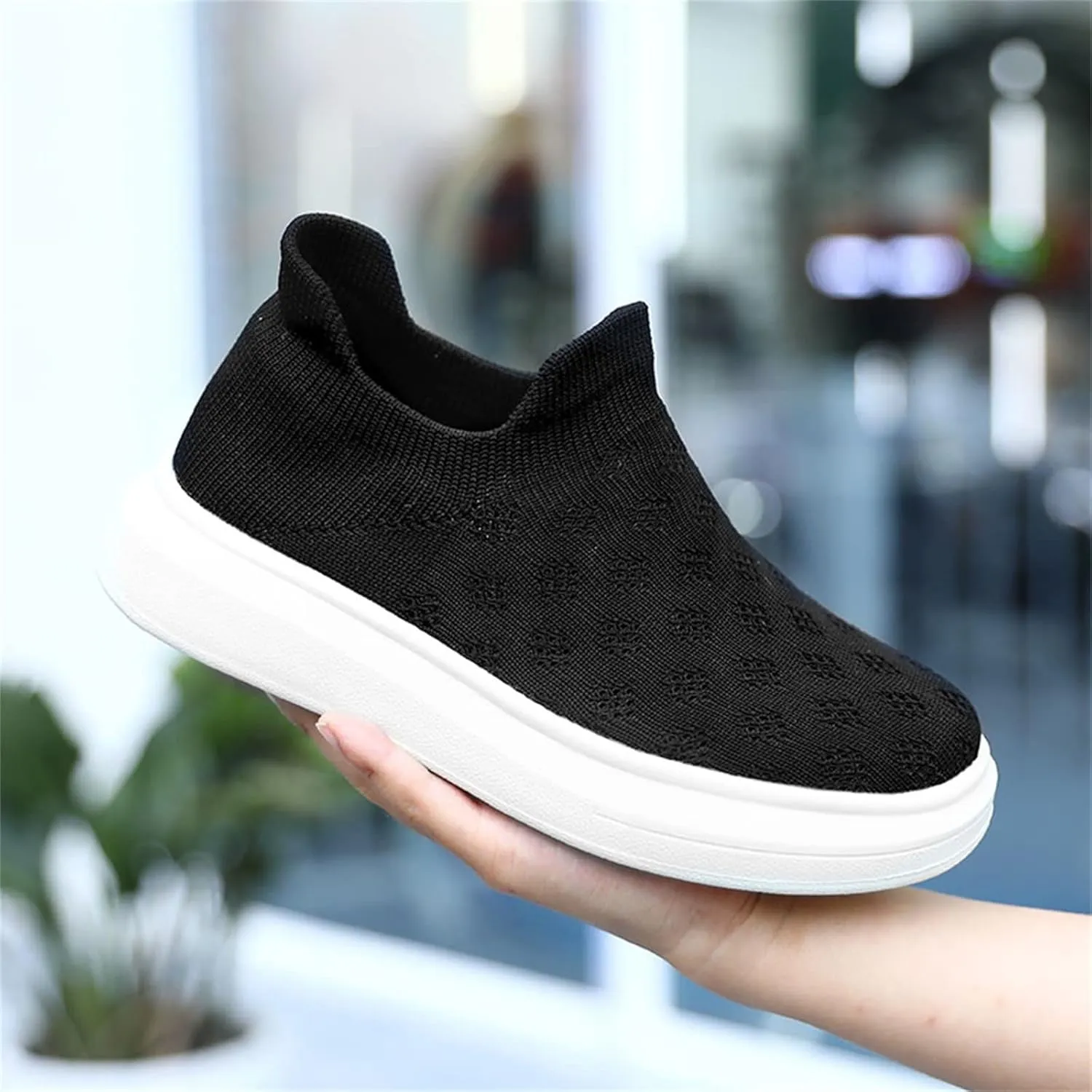 EnJoCho Boys Casual Shoes Boys Mesh Lightweight Breathable Fashion Casual Shoes Sneakers Slip On Outdoor Sports Shoes