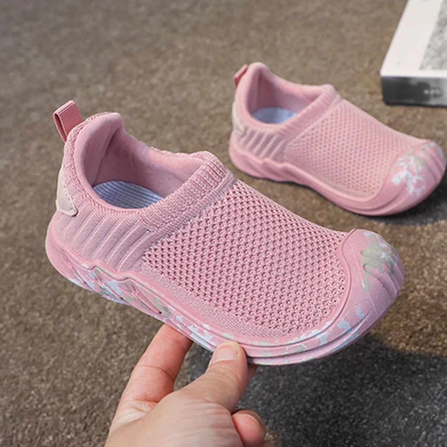 Kids Shoes Boys Breathable Mesh Lightweight Girls Running Shoes Toddlers' Sandals Soccer Shoes Boys Walking Sport Shoes