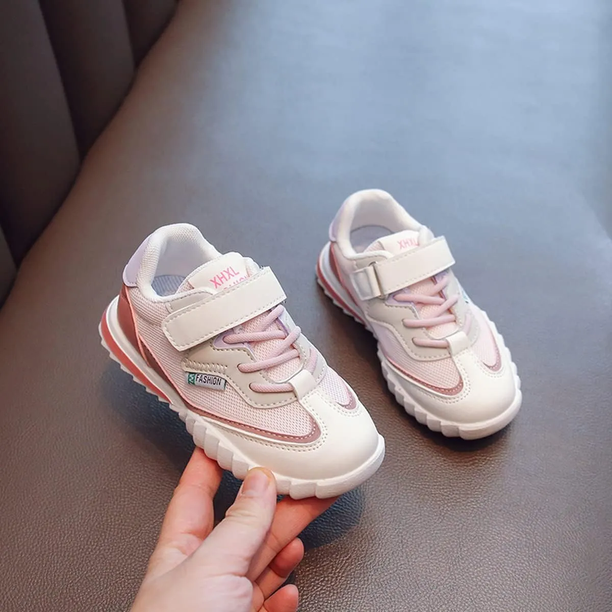 Lightweight Kids Sneakers,Mesh Running Shoes Breathable Boys Girls Athletic Running Shoes