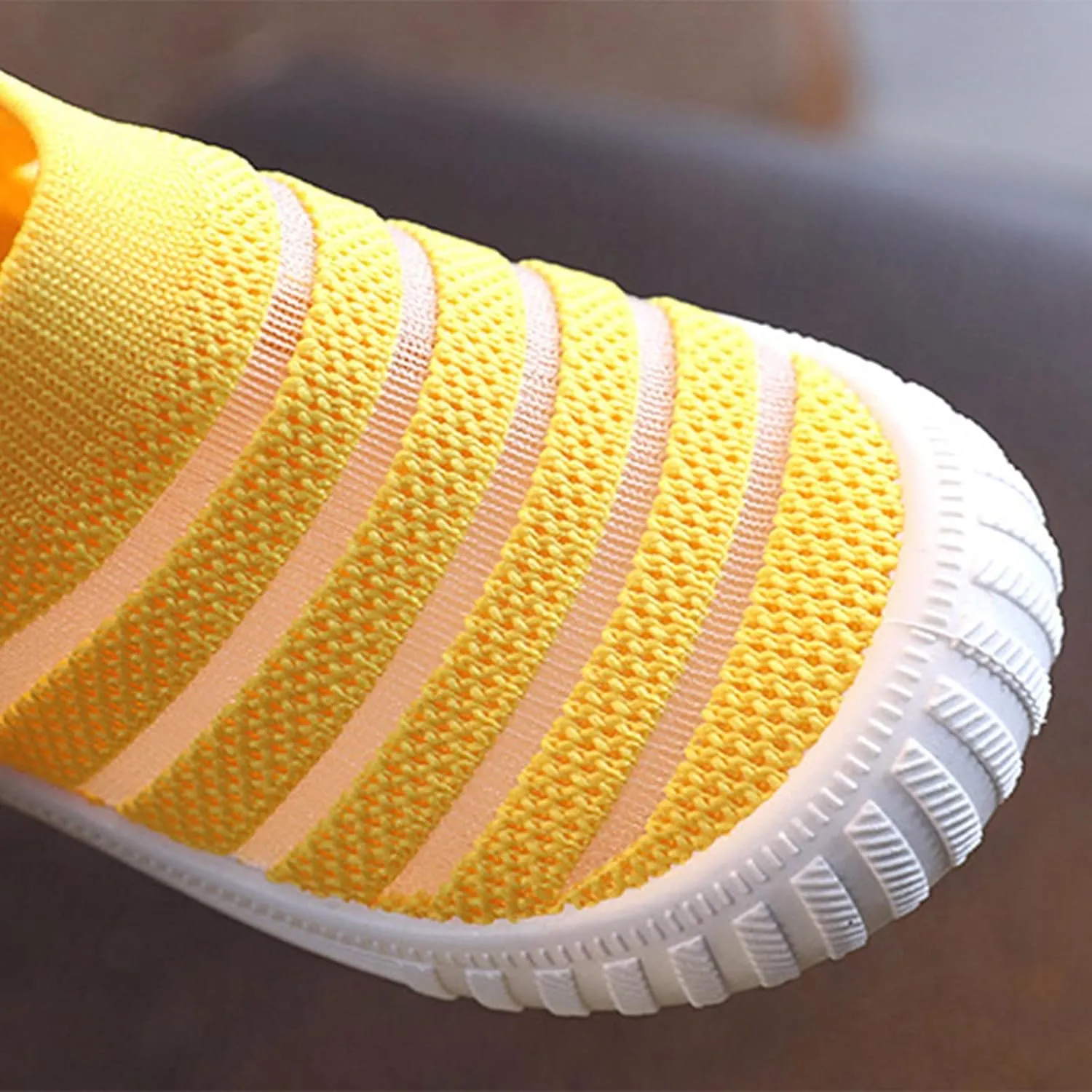 Little Girls Sneakers Autumn Flying Woven Mesh Breathable Comfortable Flat Casual Shoes Cute Girls Basketball