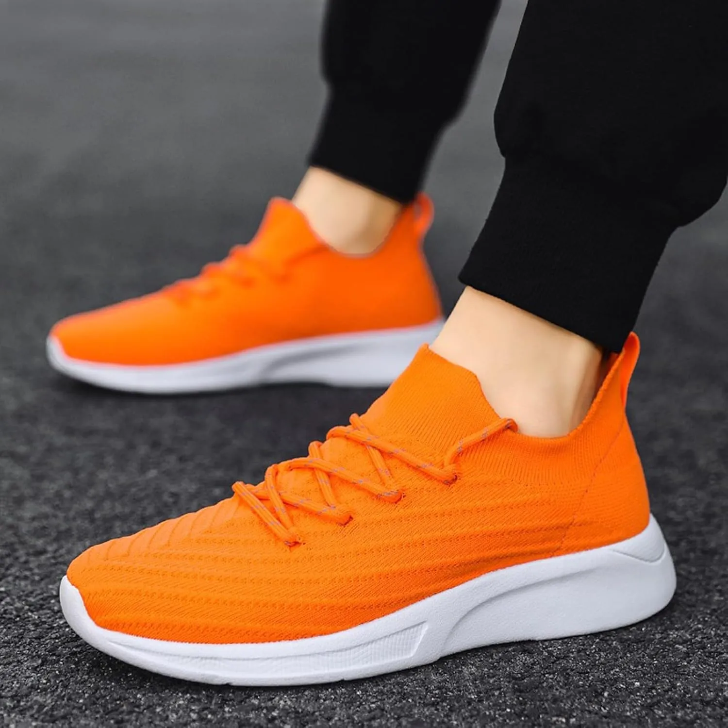 Men Sports Shoes Fashion New Pattern Simple Solid Color Couple Light and Sneaker Boots for Men Steel Sneaker Boots