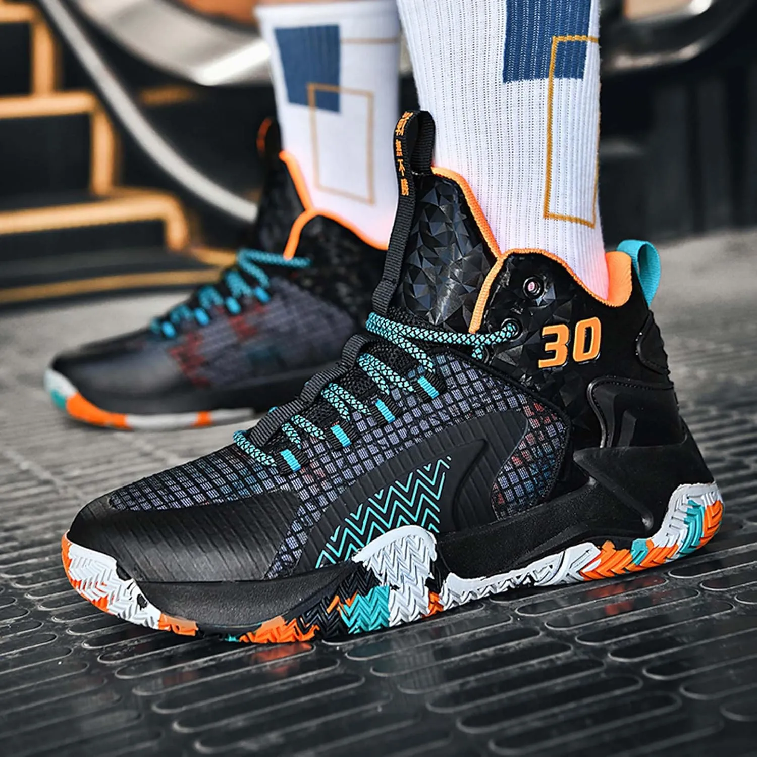 Mens and Womens White Lace Up Basketball Shoes Rubber Soles Tennis Sports Shoes High Elasticity Running Shoes Anti Slip and Wear Resistant Scenic Spots Tourist Shoes Shot Put Table Tennis