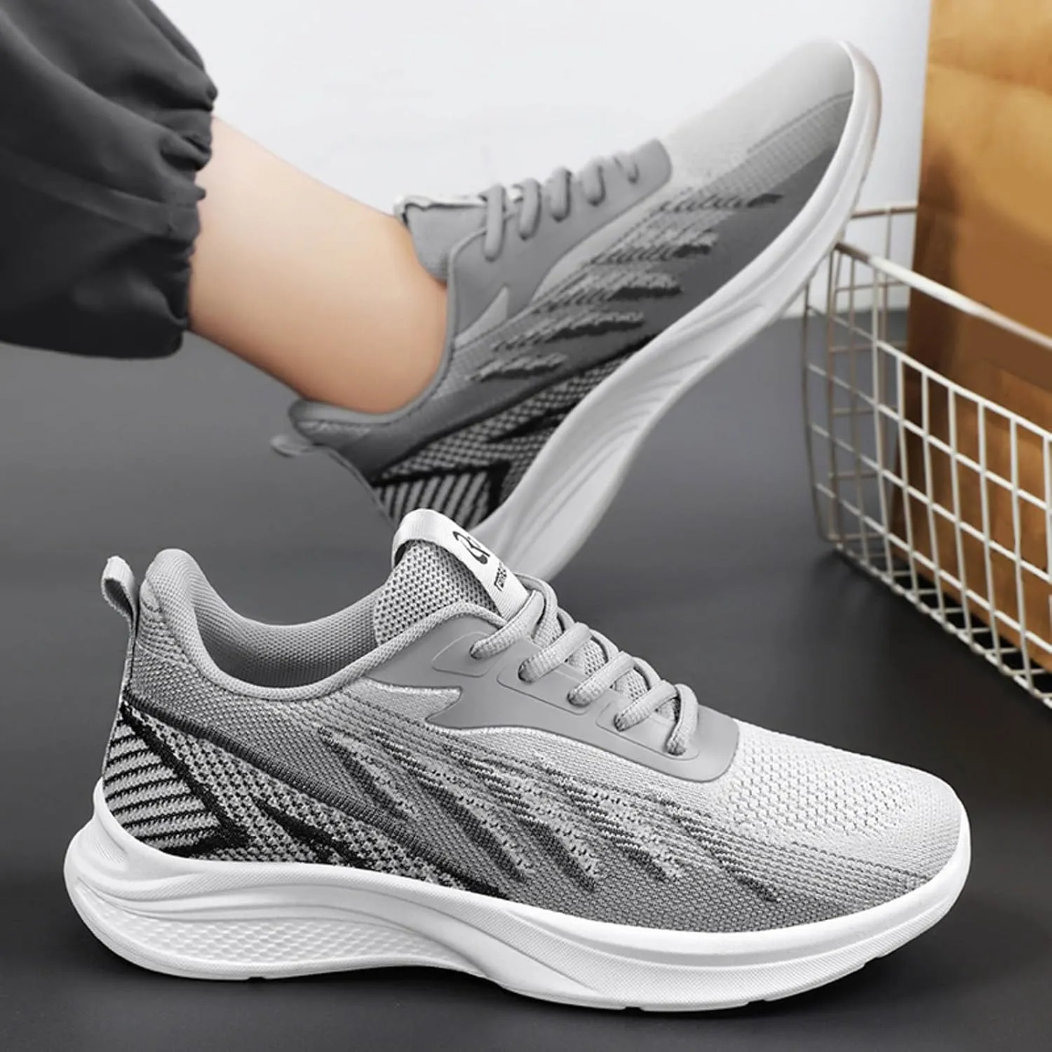 Men's Arch Support Shoes Mesh Breathable Sports Shoes Comfortable Lace Up Walking Shoes Cushion Sneaker