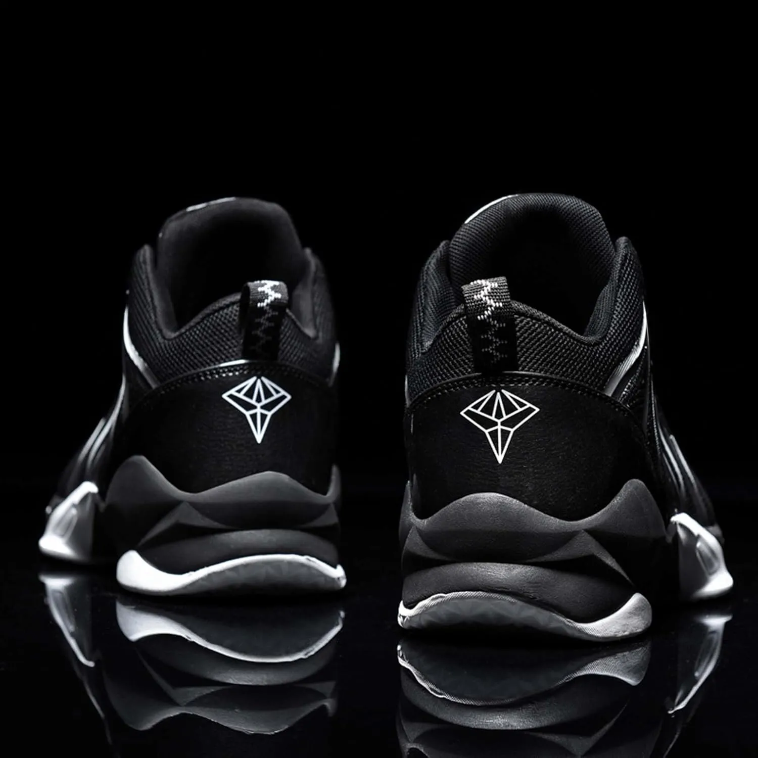 Men's Lightweight Basketball Shoes Fashion Breathable Sneakers Comfortable Anti-Slip Women's Basketball Shoes Anti-Slip Training Running Tennis Shoes Teenagers Street Basketball Sneakers