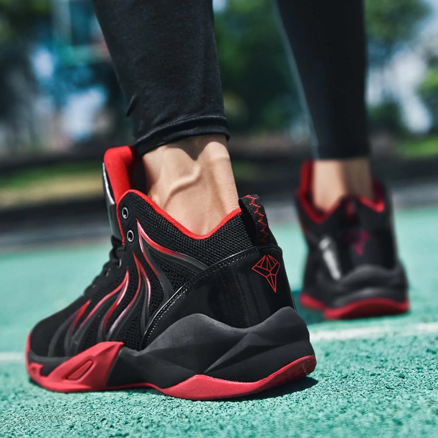 Men's Lightweight Basketball Shoes Fashion Breathable Sneakers Comfortable Anti-Slip Women's Basketball Shoes Anti-Slip Training Running Tennis Shoes Teenagers Street Basketball Sneakers