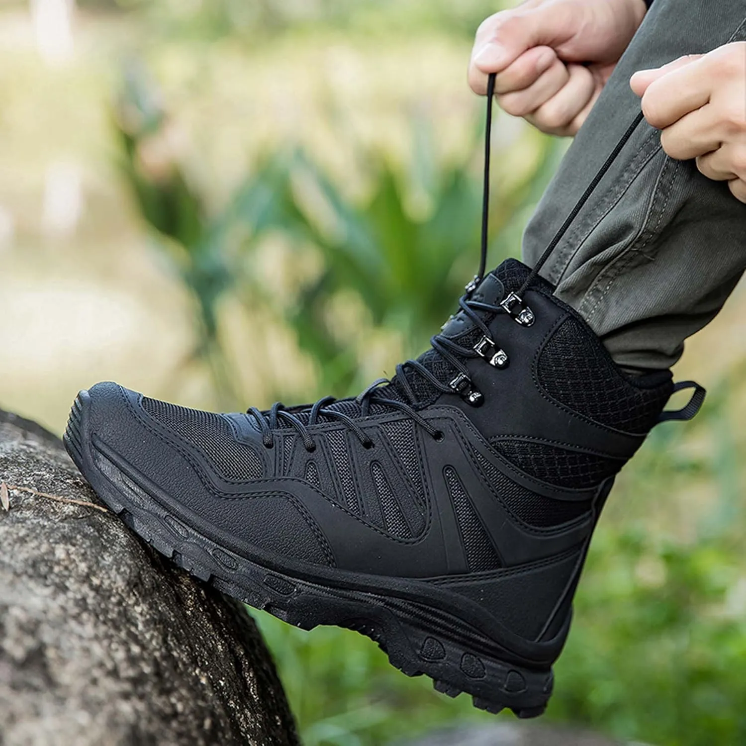 Men's Waterproof Anti-slip Wear-resistant Hiking Boots Military Training Boots Outdoor Hiking Breathable Boots high-top Lace-up Combat Boots Comfortable Work Boots