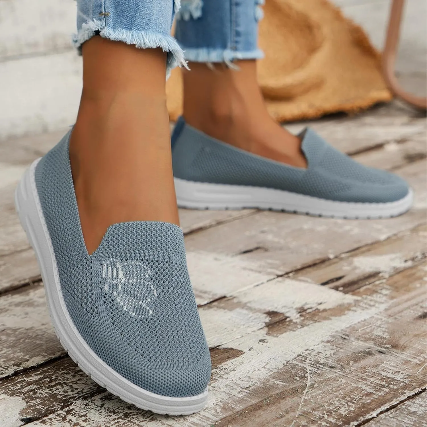 SBGMoSJ Womens White Fashion Sneakers Platform Extra Wide Slip On Sneakers for Women Casual Fall Shoes for Women 2023 Trendy 8.5 Wide Womens Running Sneakers Women's Slip On Shoes Size 7 Wide