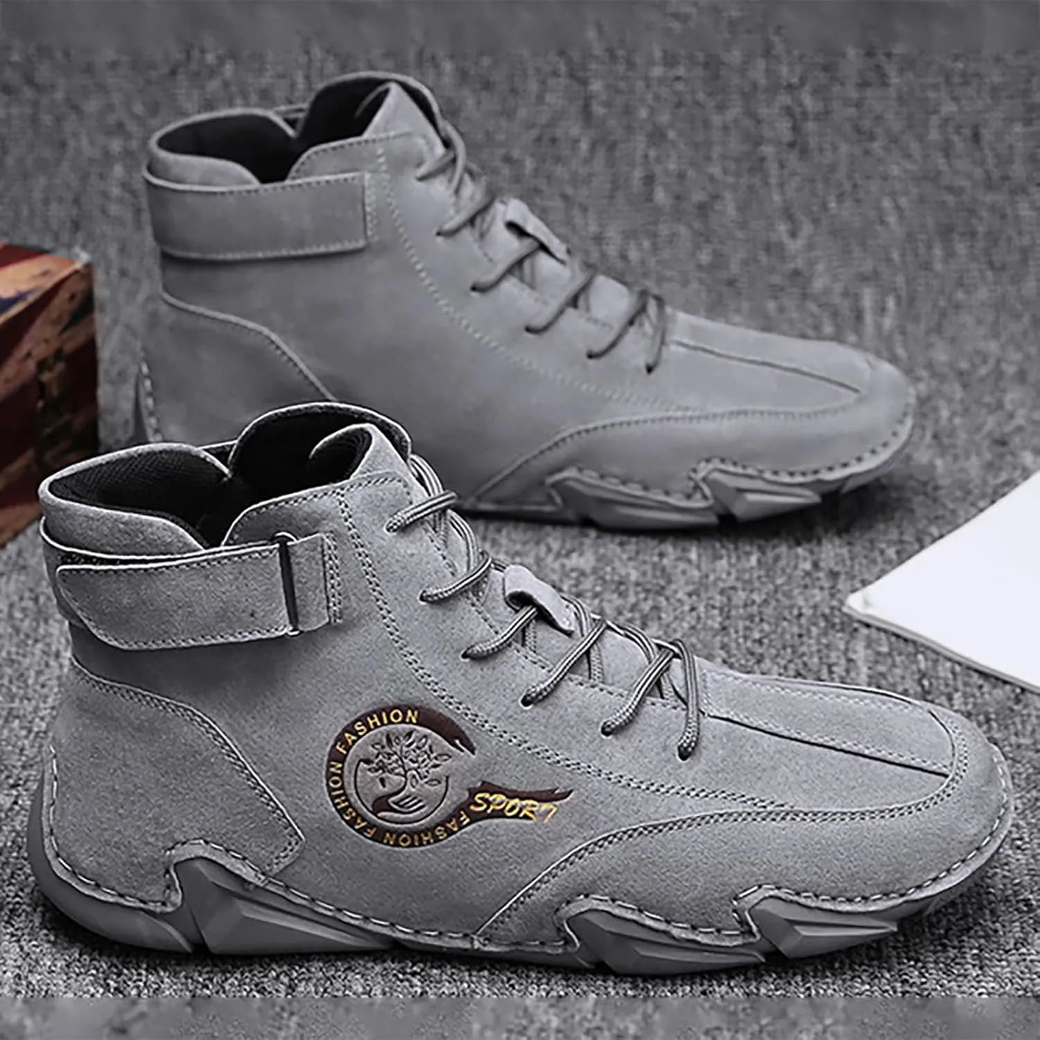 Versatile & Casual Sneaker New Winter Men's Padded Leather Korean High Top Hook Loop Short Boots Sport Shoes