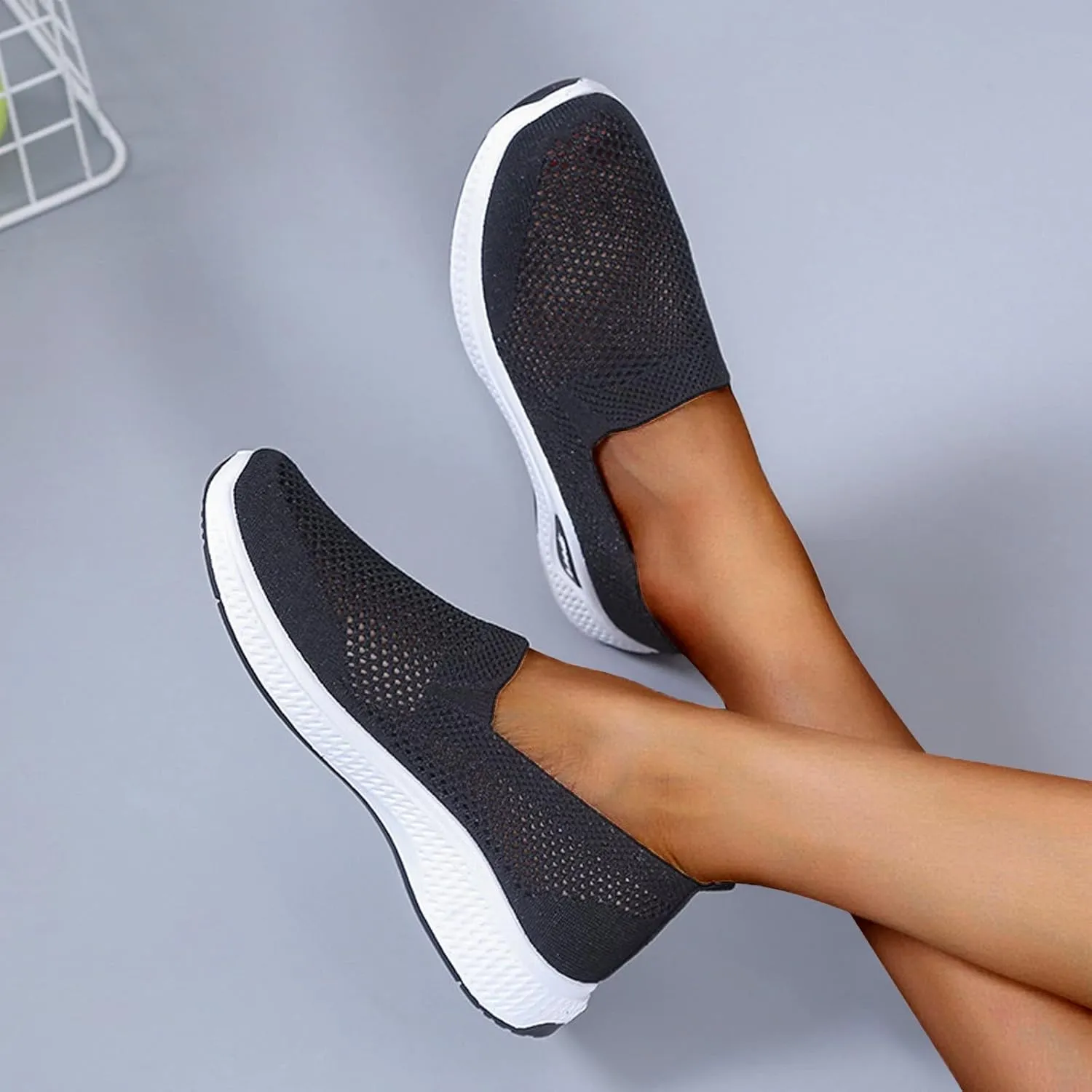 Women Casual Slip On Sneakers Lightweight Walking Shoes Comfortable Canvas Flats Non Slip Breathable Loafers