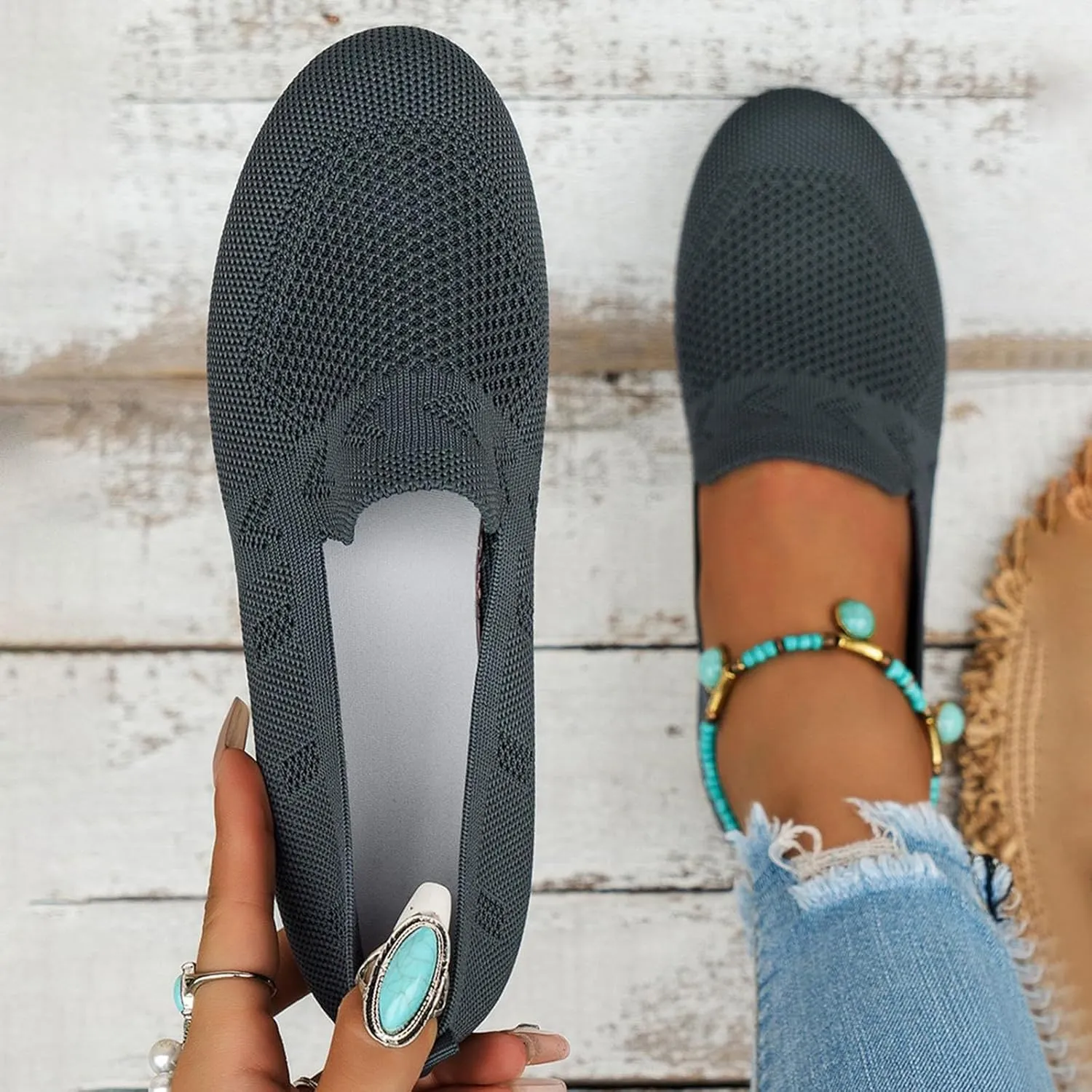 Women's Casual Mesh Slip-On Wide Flat Round Toe Air Cushioned Black Running Tennis Walking Shoes