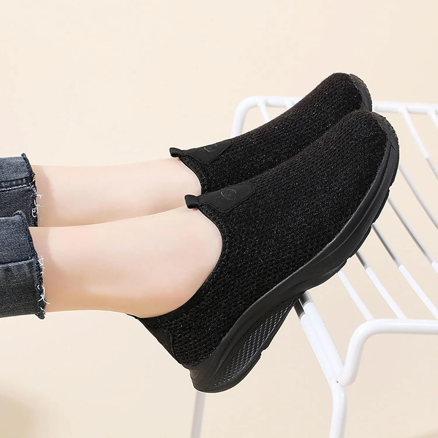 Womens Comfortable Slip On Sneakers Casual Walking Shoes Lightweight Canvas Flats Elastic Non Slip Loafers
