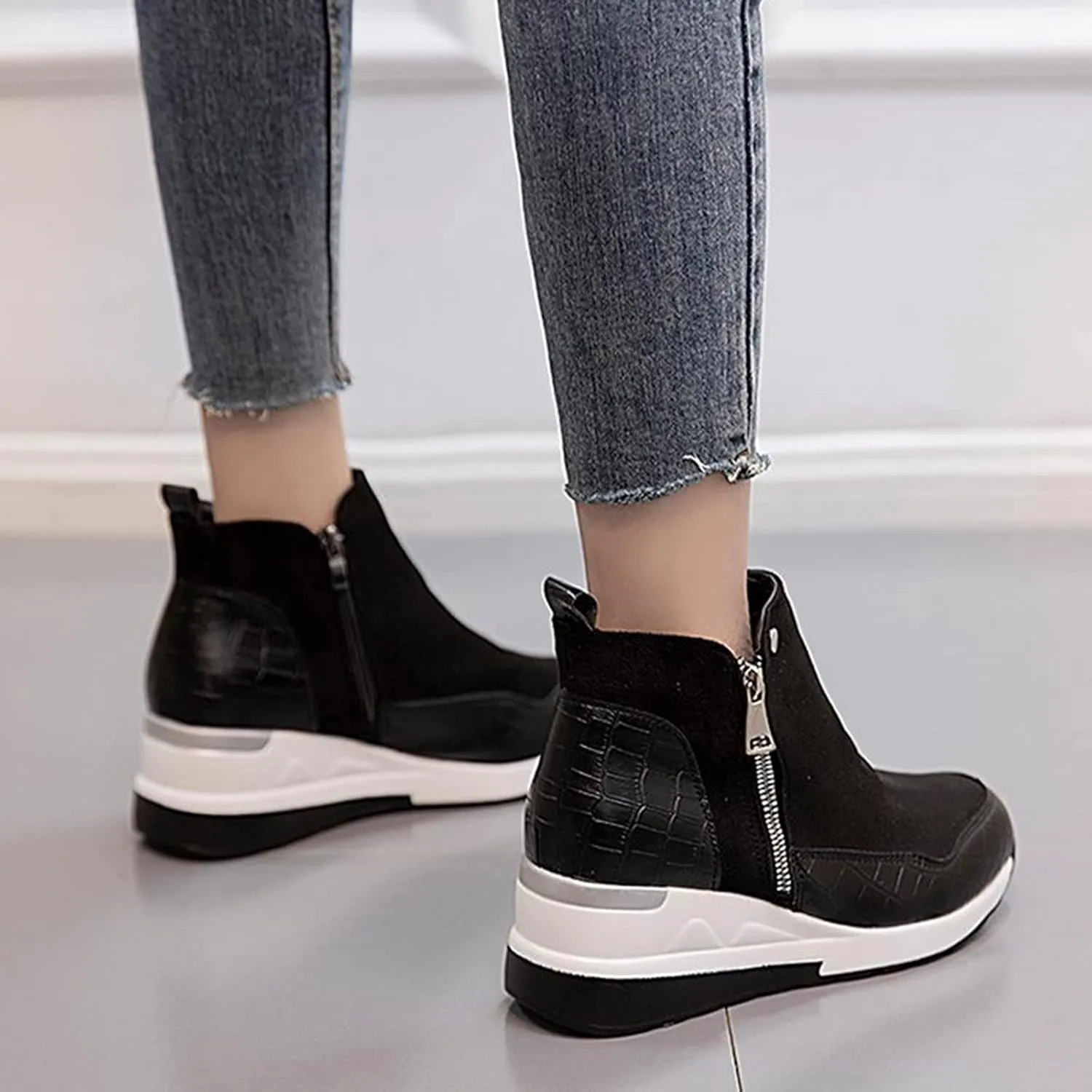 Womens Snow Boots Wide Adults Waterproof Winter Shoes Women Snow Boots Winter Shoes with Fur Lined Non Slip Snow Shoes for Women Womens Dress Shoes Men Winter Booties