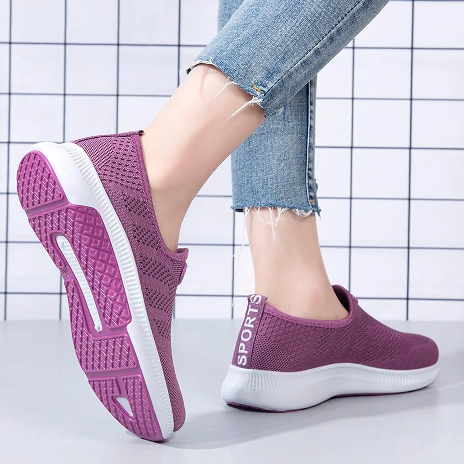 Womens White Sneakers Casual All Black Sneakers for Women Cute Casual Shoes for Women 2023 Wide Width Womens Tennis Shoes 7.5 Wide Slip On Shoes for Women Indoor Fluffy