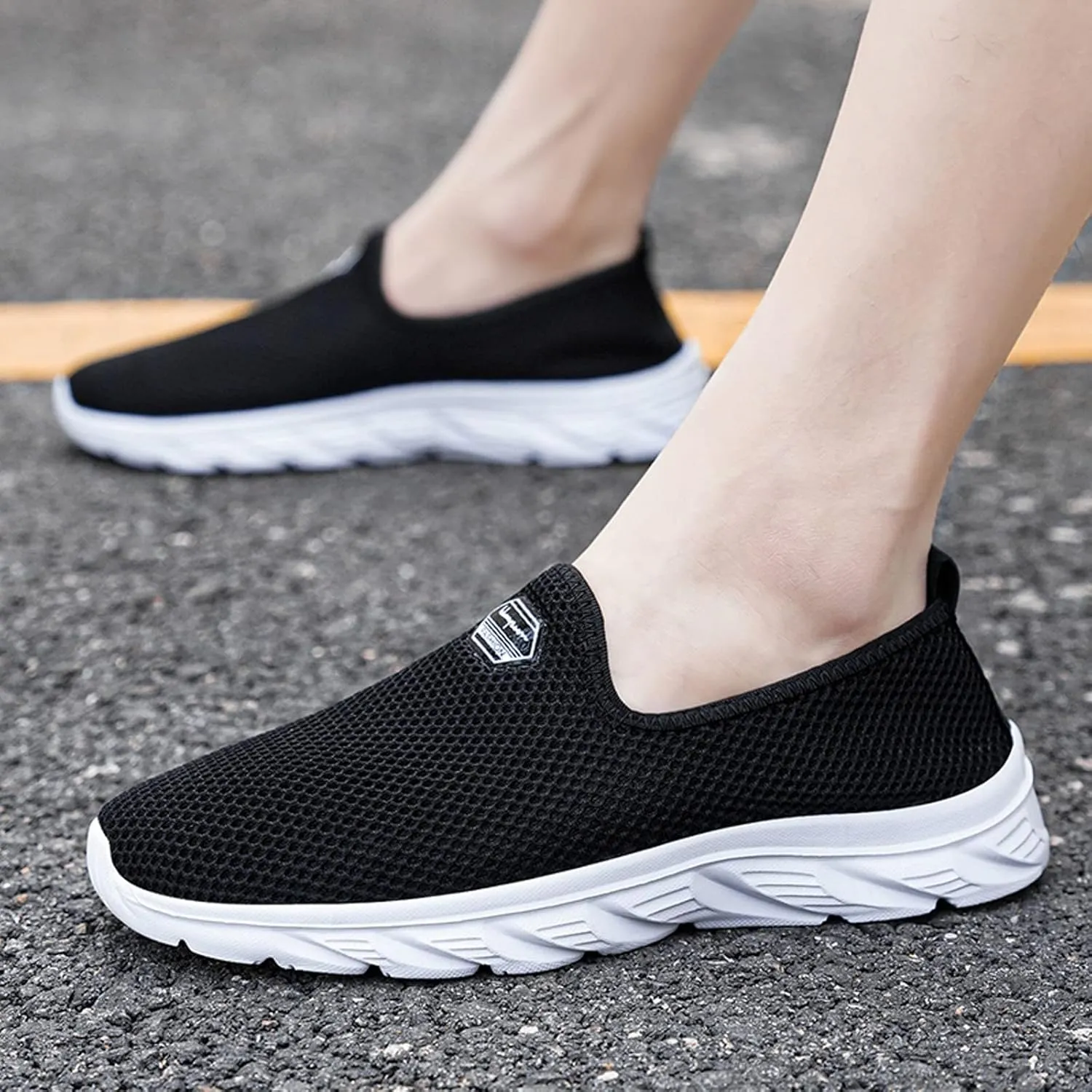 Womens White Tennis Shoes Leather Sneakers Casual Walking Shoes for Women Shoes to Prevent Tip Toe Walking Womens Loafers Shoes Mens Waterproof Sneakers